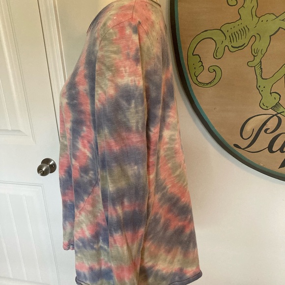 Magnolia Pearl Top Tee Tie Dye Love Applique Dylan T Shirt - Picture 7 of 11